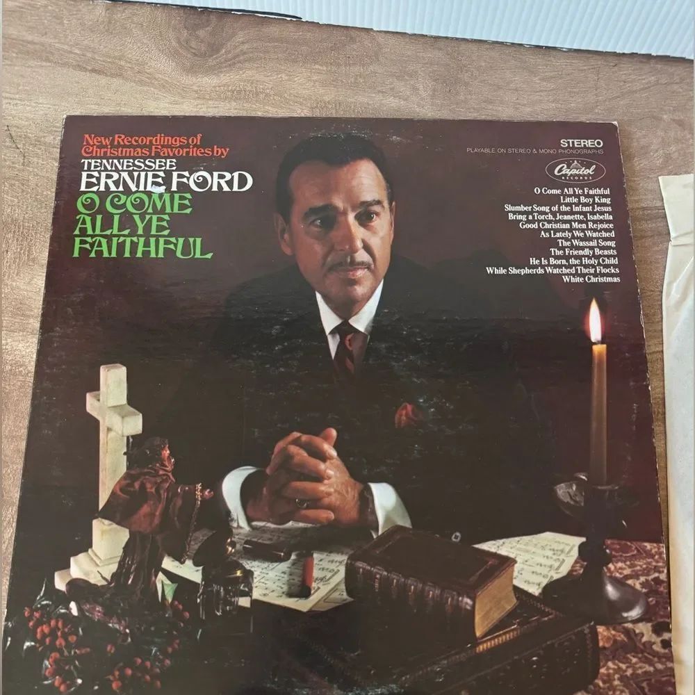 Tennessee Ernie Ford O Come All Ye Faithful Christmas LP Vinyl Record-Used As Is